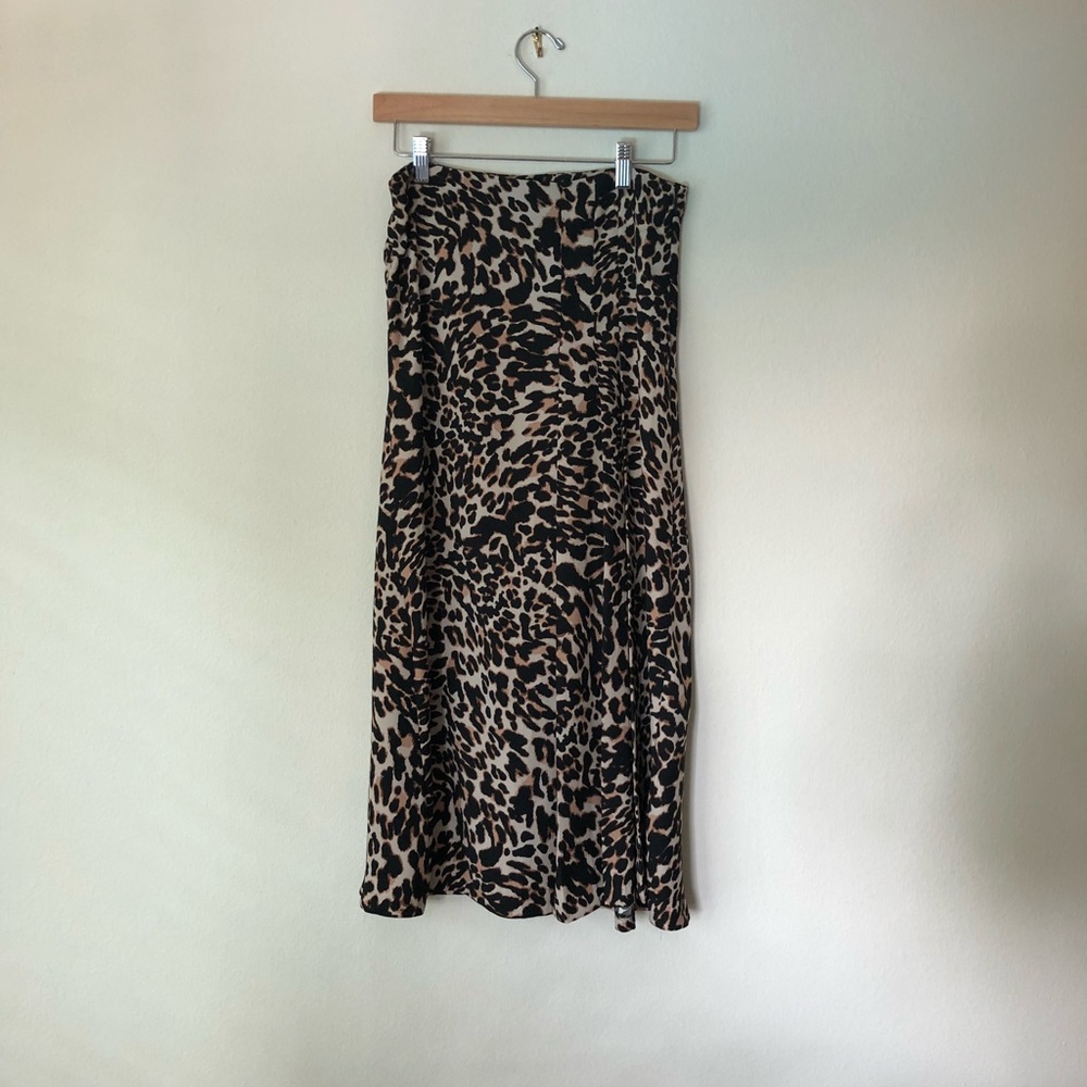 Zara leopard skirt